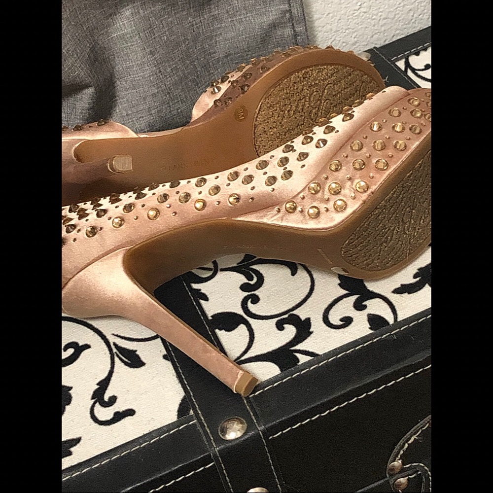 🌿Gianni Bini heels 👠🌿 - Picture 3 of 4